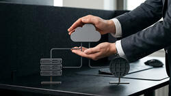 Microcloud - Der Weg zur eigenen unabhängigen Cloud Microcloud - Der Weg zur eigenen unabhängigen Cloud