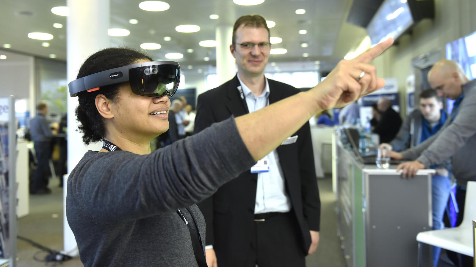 VR-Brille in der begleitenden Ausstellung © IT-Tage 2023 / Alkmene Verlag