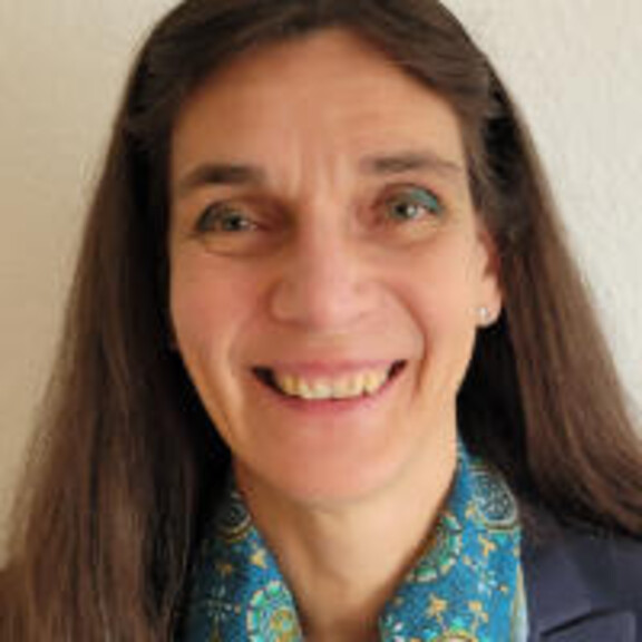 Prof. Dr. Bettina Just Prof. Dr. Bettina Just